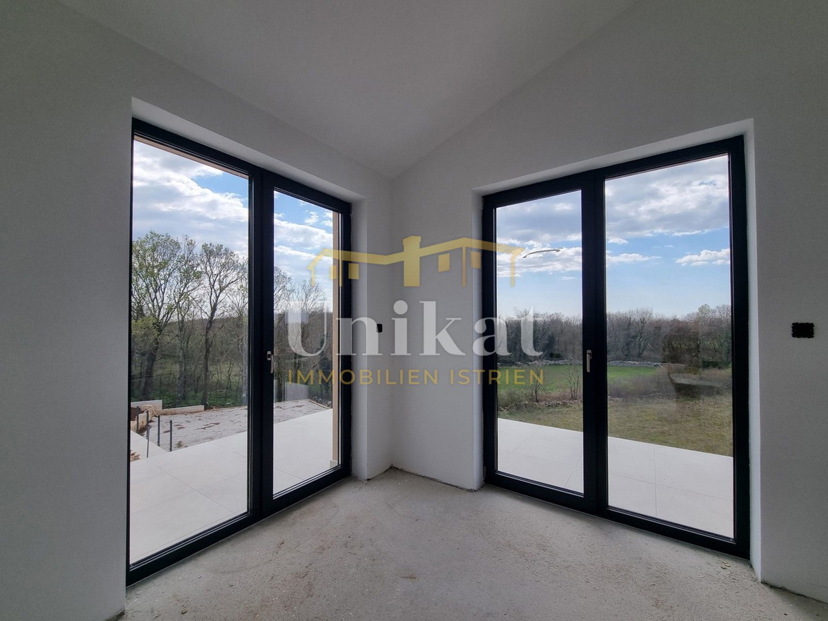 Casa nei dintorni di Višnjan - 4 camere da letto e piscina